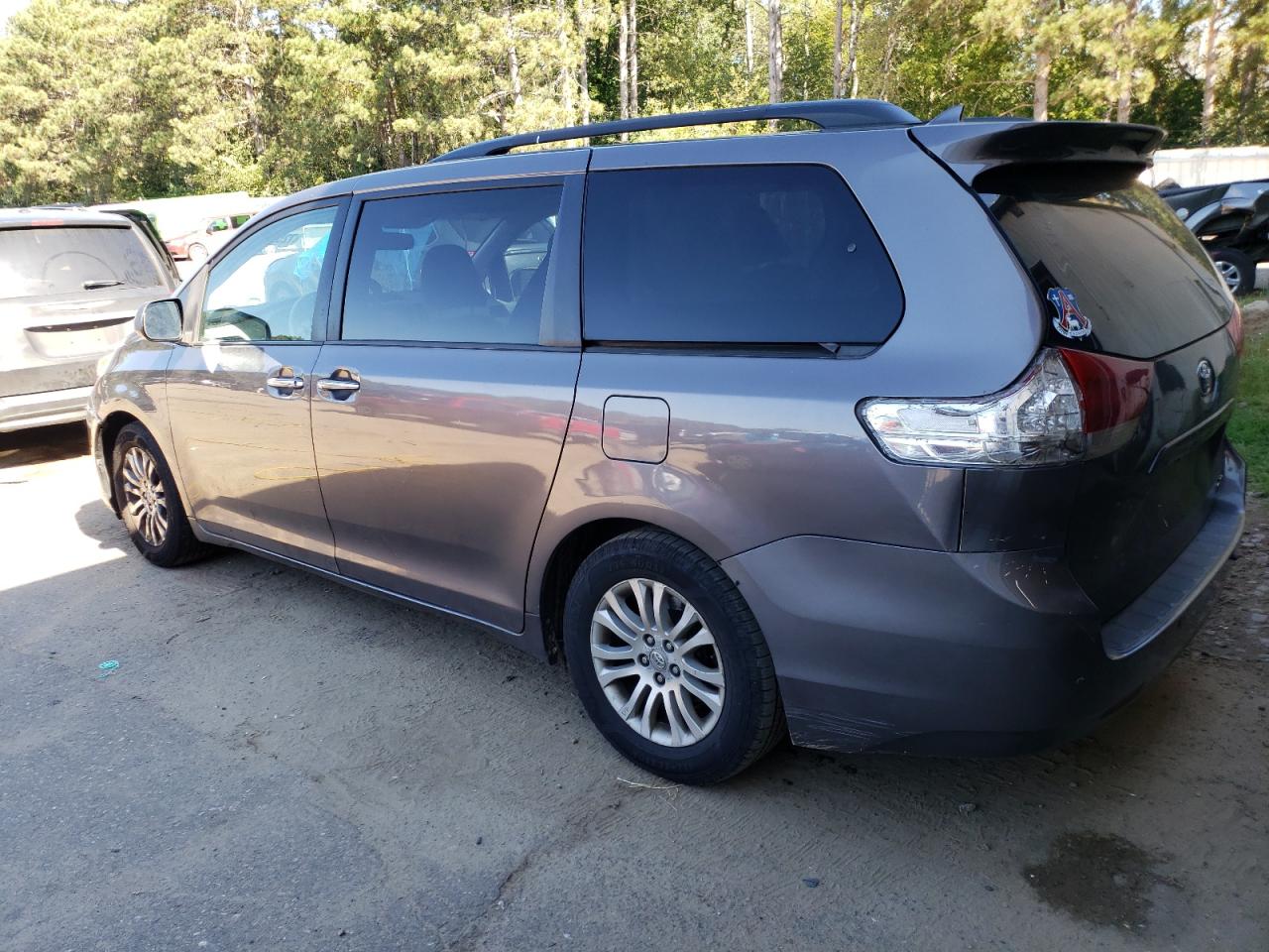 5TDYK3DC7BS130800 2011 Toyota Sienna Xle