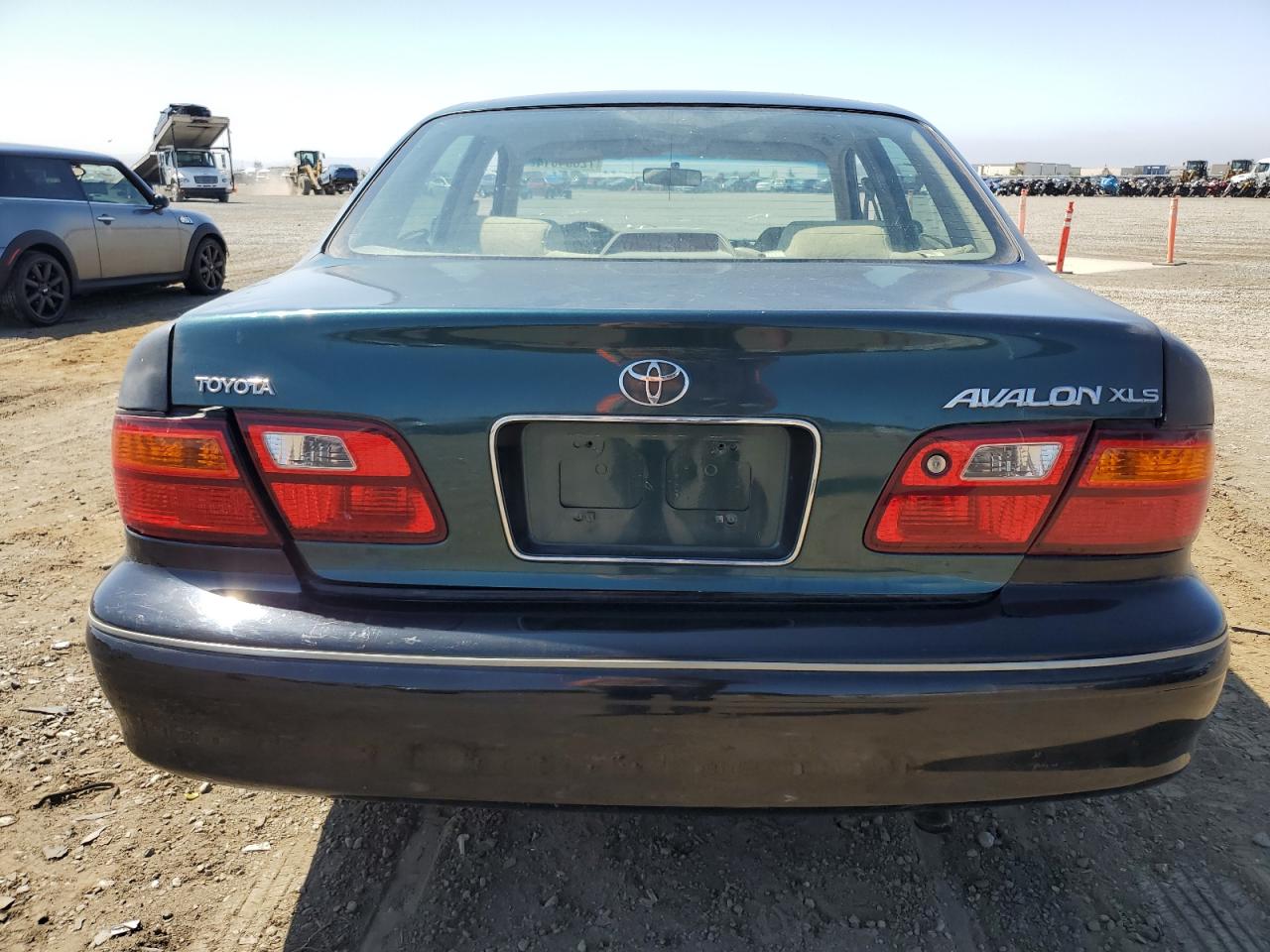 1998 Toyota Avalon Xl VIN: 4T1BF18B7WU272173 Lot: 72634014