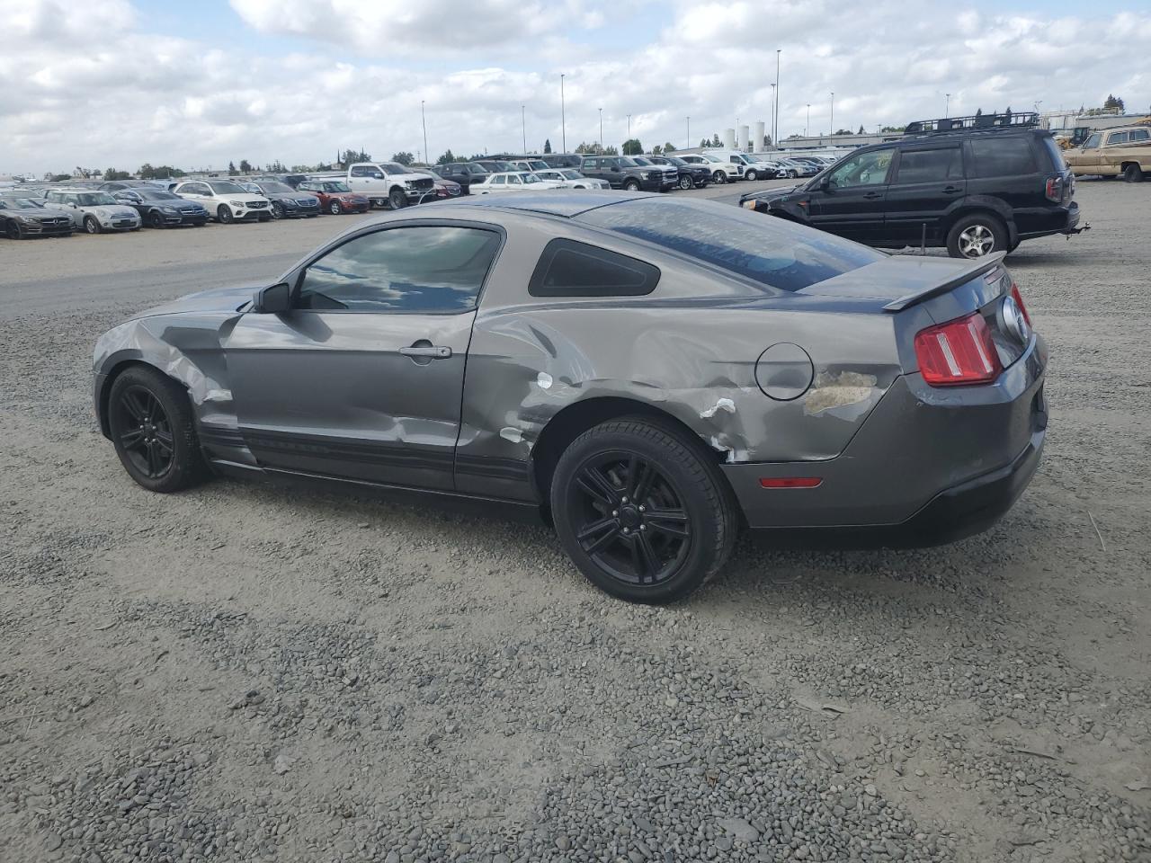 2010 Ford Mustang - Image 2