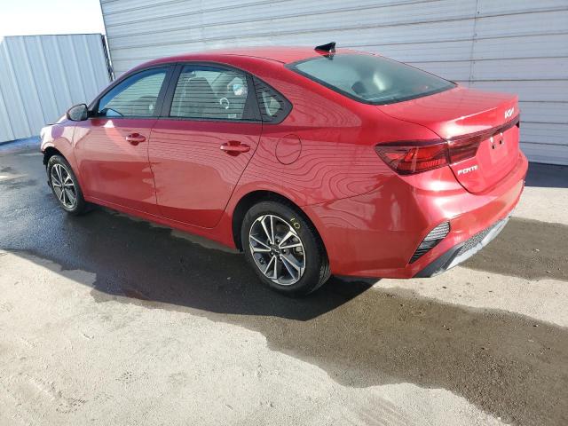 3KPF24AD8PE585814 Kia Forte LX 2