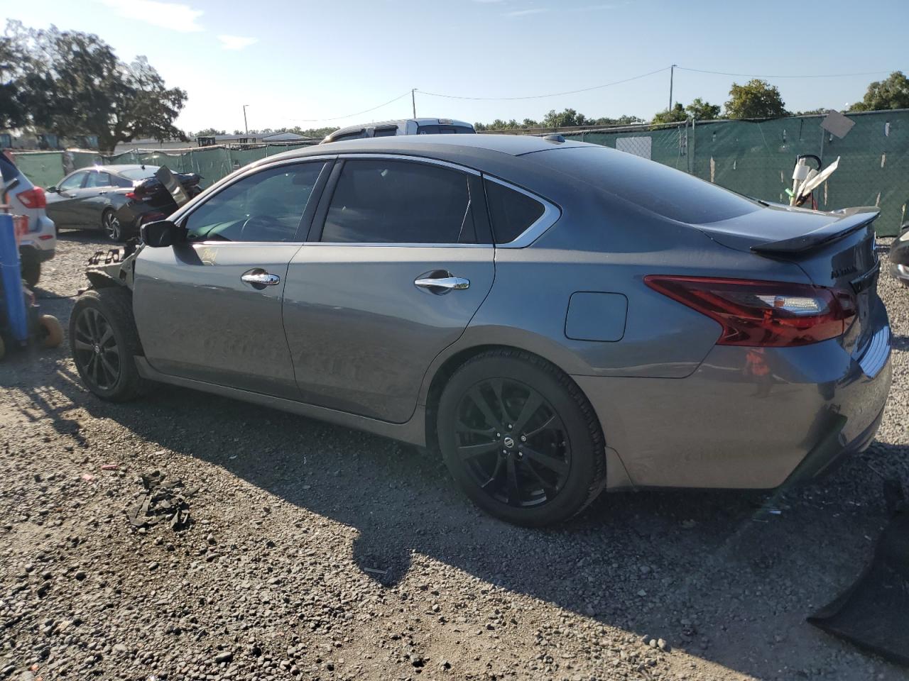 1N4AL3AP3JC192979 2018 NISSAN ALTIMA - Image 2