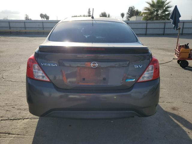 Sedans NISSAN VERSA 2015 Gray