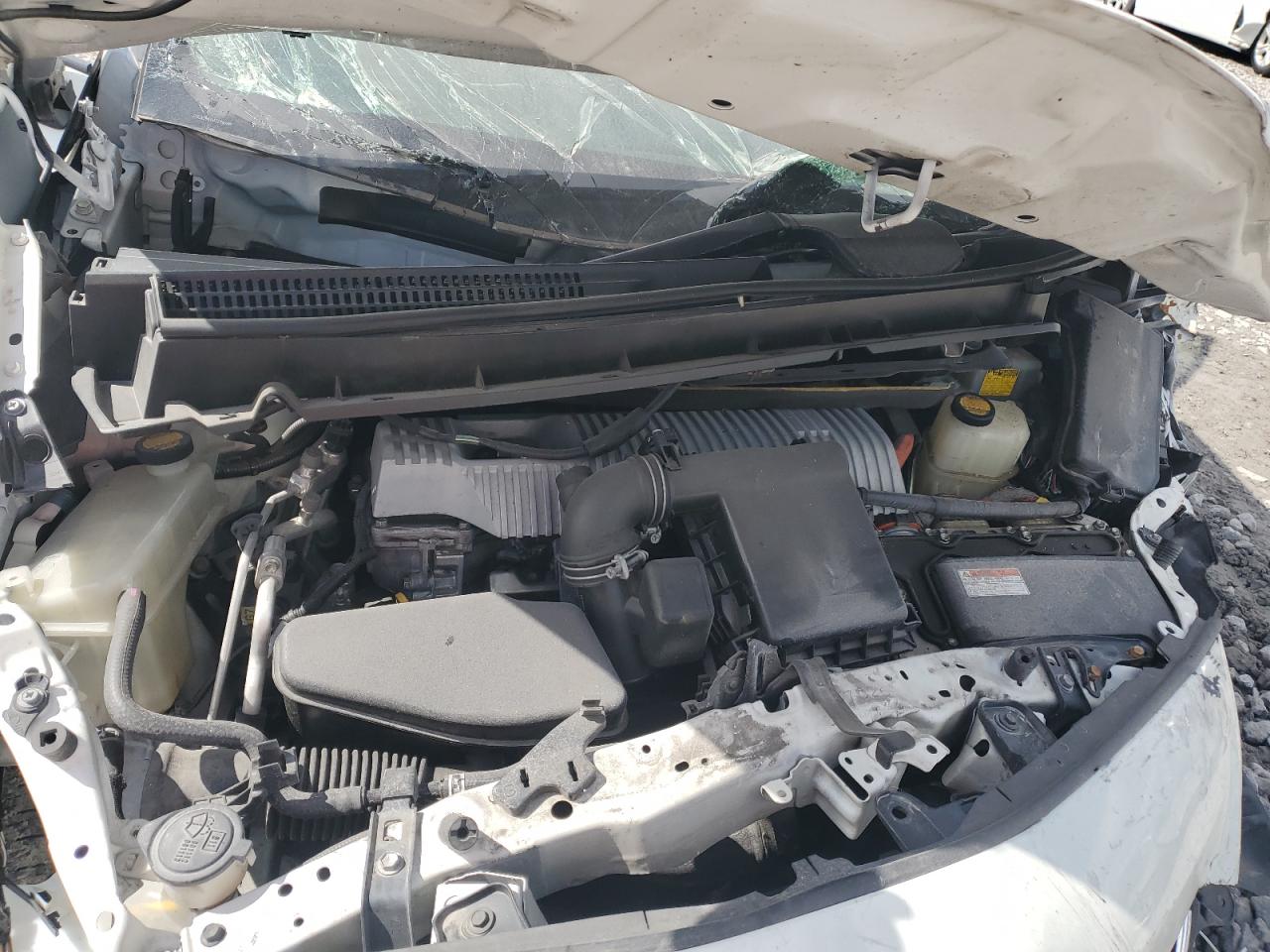 2013 Toyota Prius - Image 12