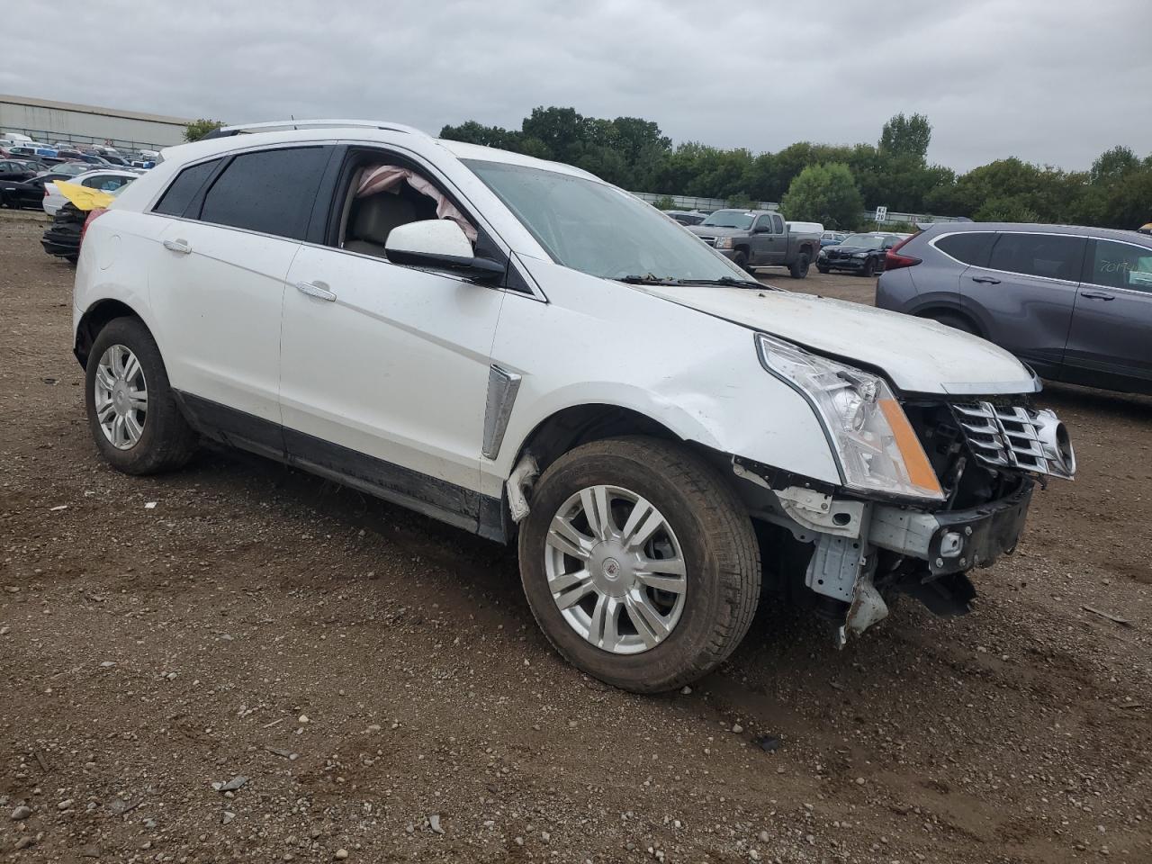 VIN 3GYFNCE34DS641225 2013 CADILLAC SRX no.4