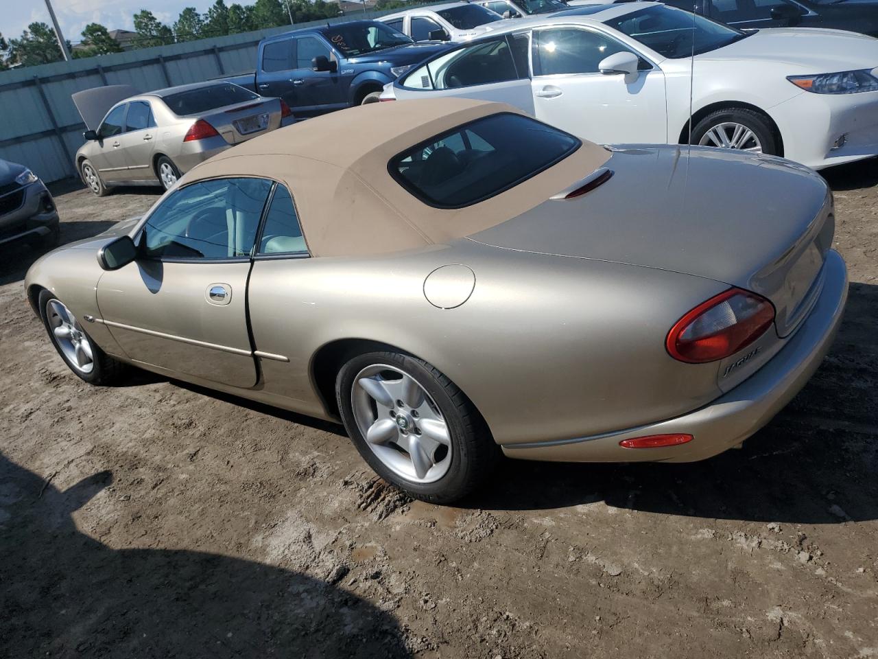 1999 Jaguar XK - Image 2