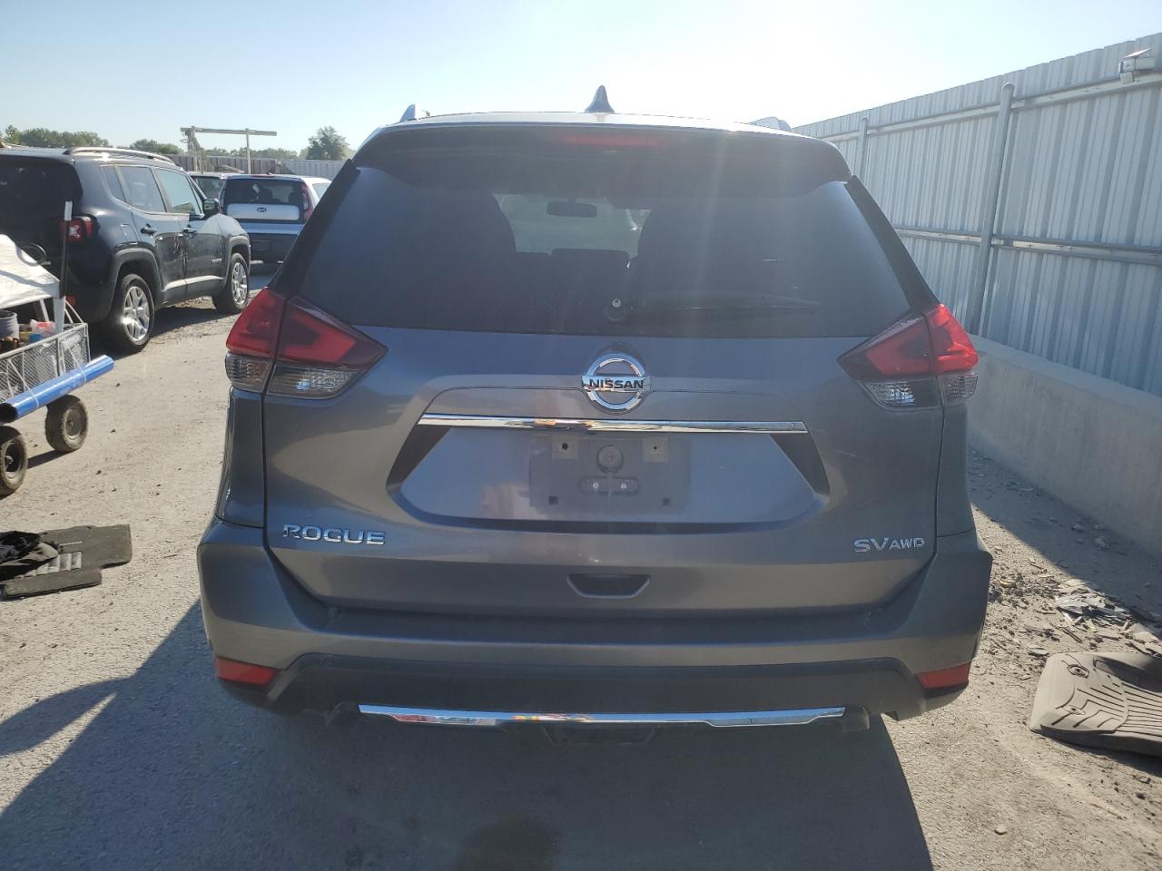 2018 Nissan Rogue S VIN: KNMAT2MV5JP532690 Lot: 70198674