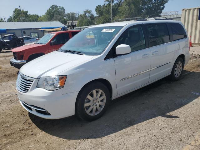  CHRYSLER MINIVAN 2016 White