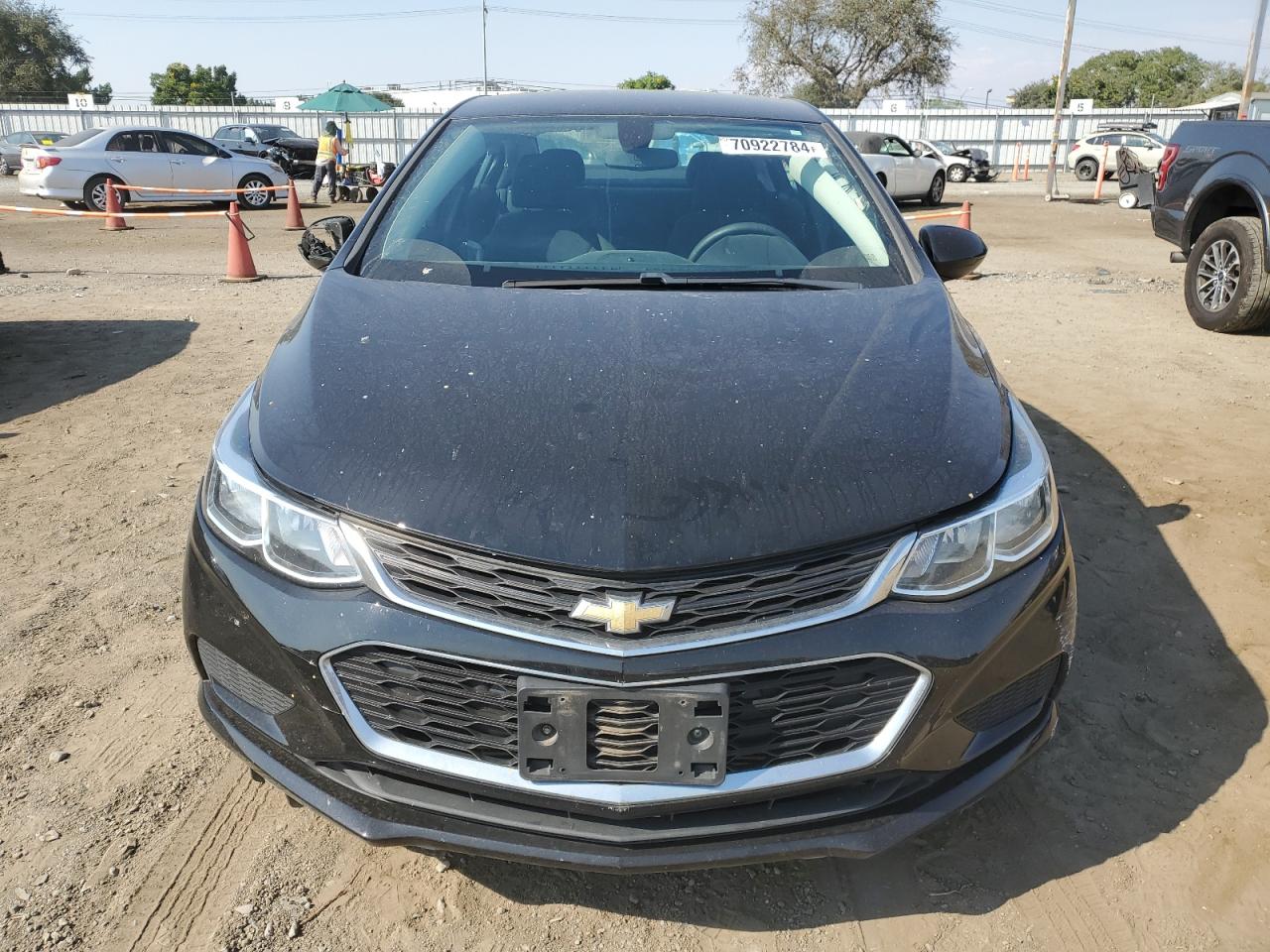 2018 Chevrolet Cruze - Image 5