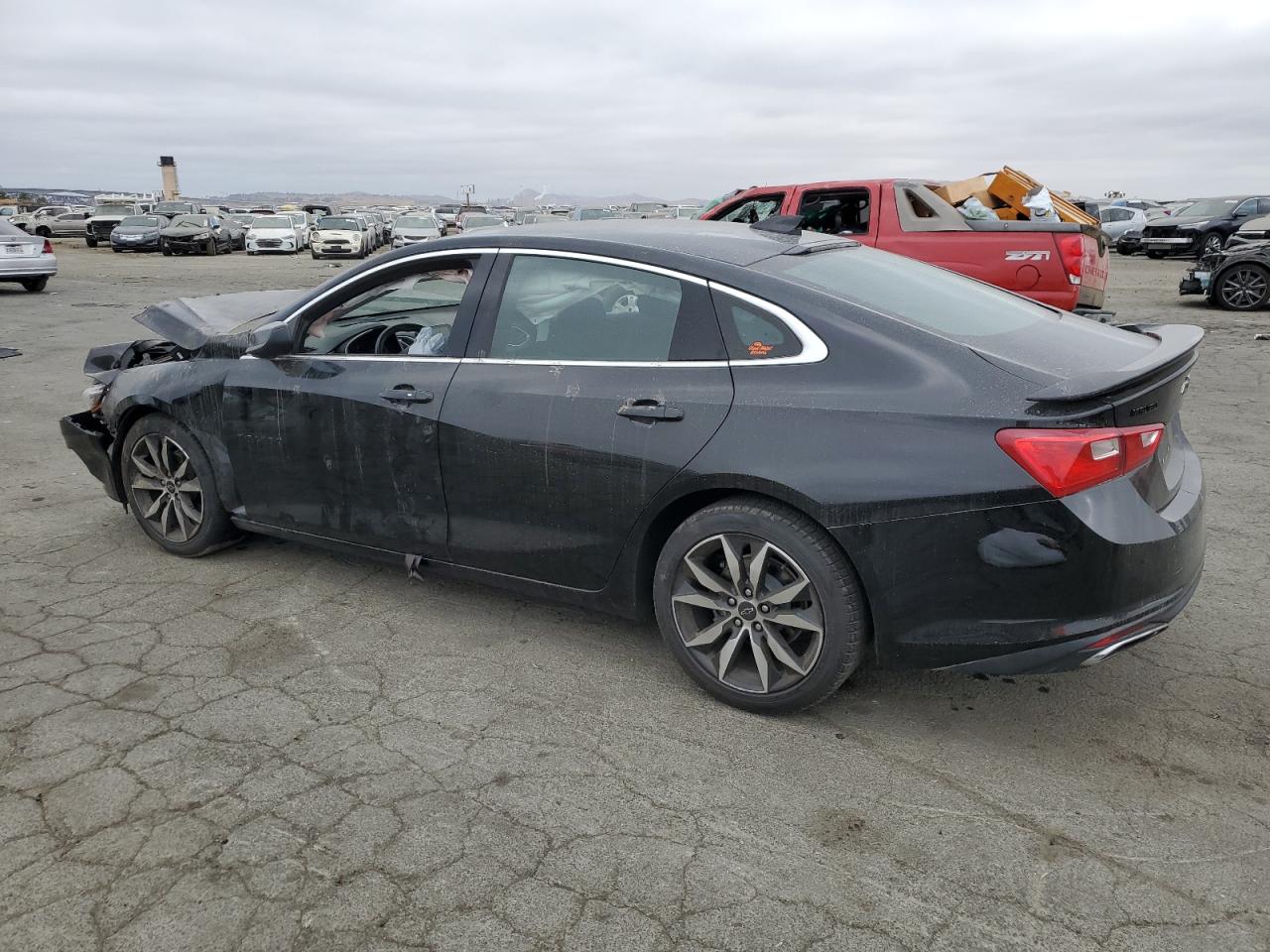 2020 Chevrolet Malibu - Image 2