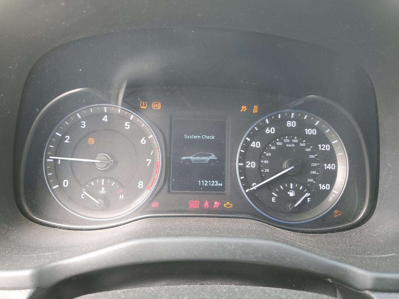 KM8K22AA5JU067995 2018 Hyundai Kona Sel