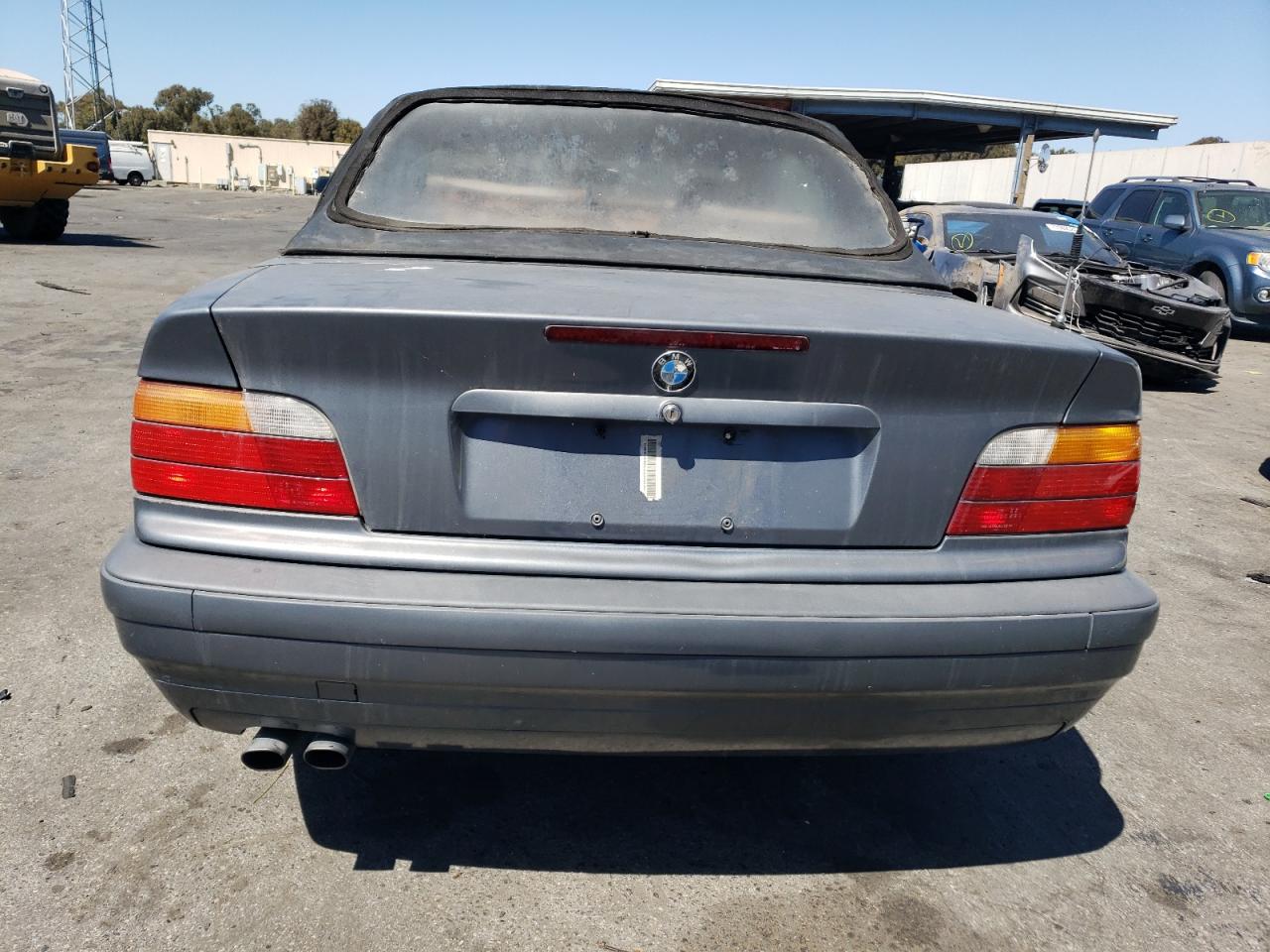 1995 BMW 325 Ic Automatic VIN: WBABJ6321SJD39126 Lot: 71459894