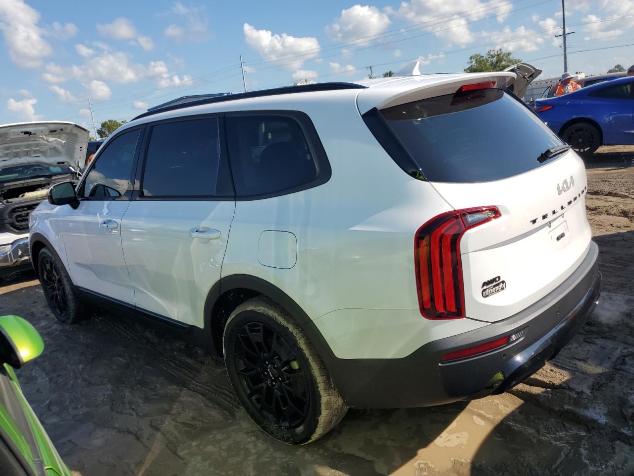 2022 Kia Telluride - Image 2