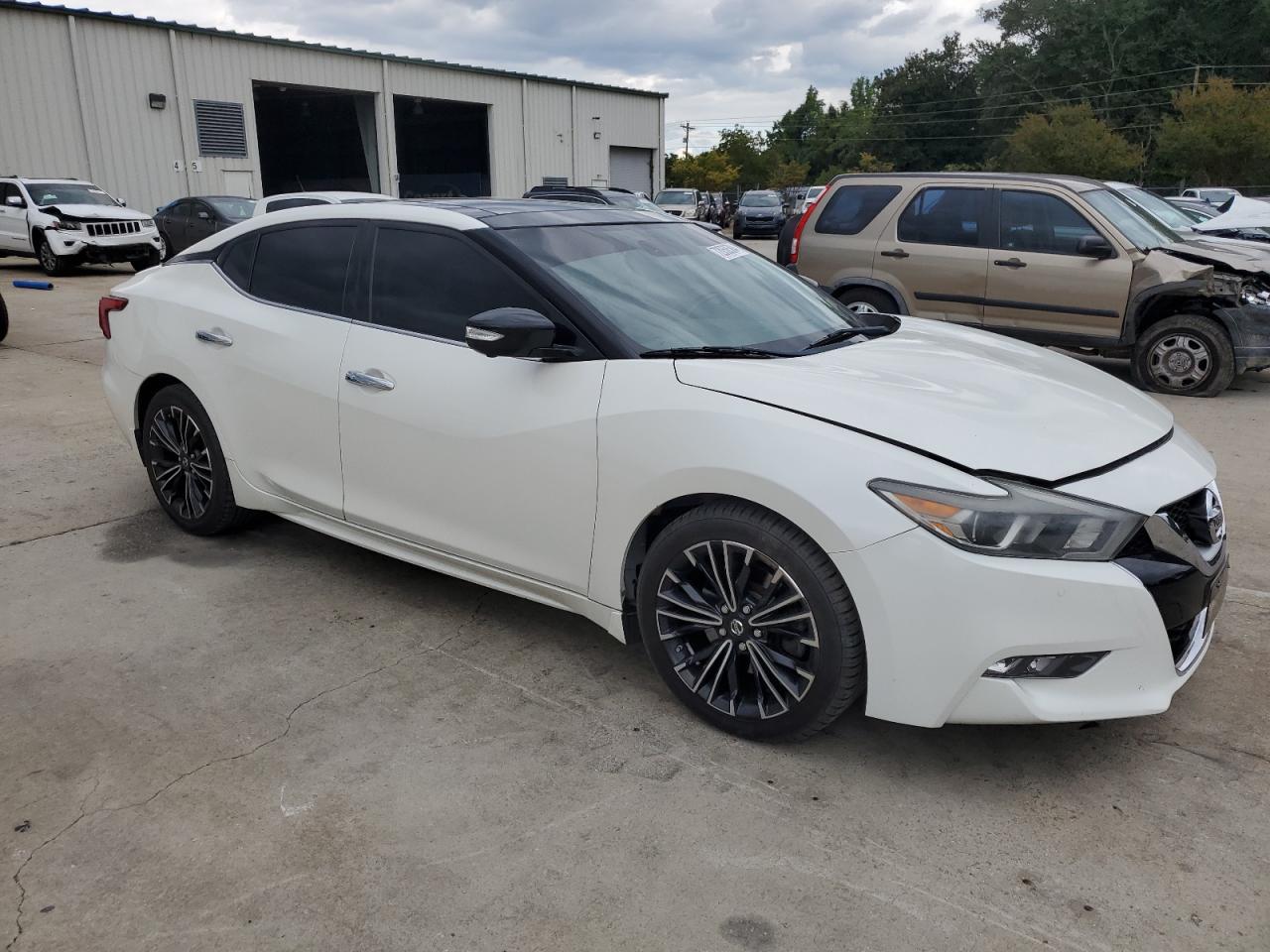 2016 Nissan Maxima - Image 4