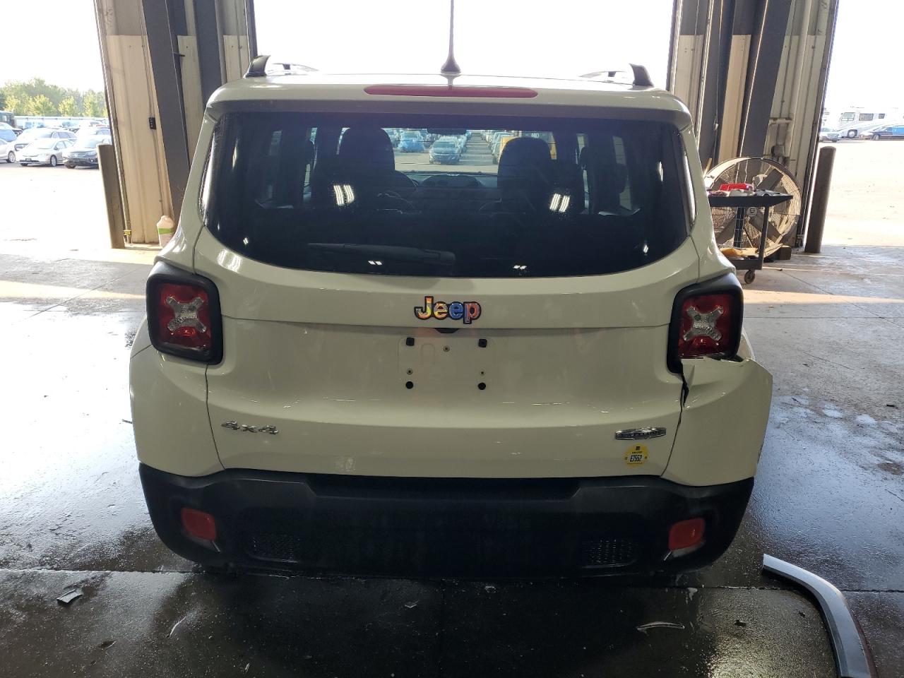 ZACCJBBT0GPC49576 2016 Jeep Renegade Latitude