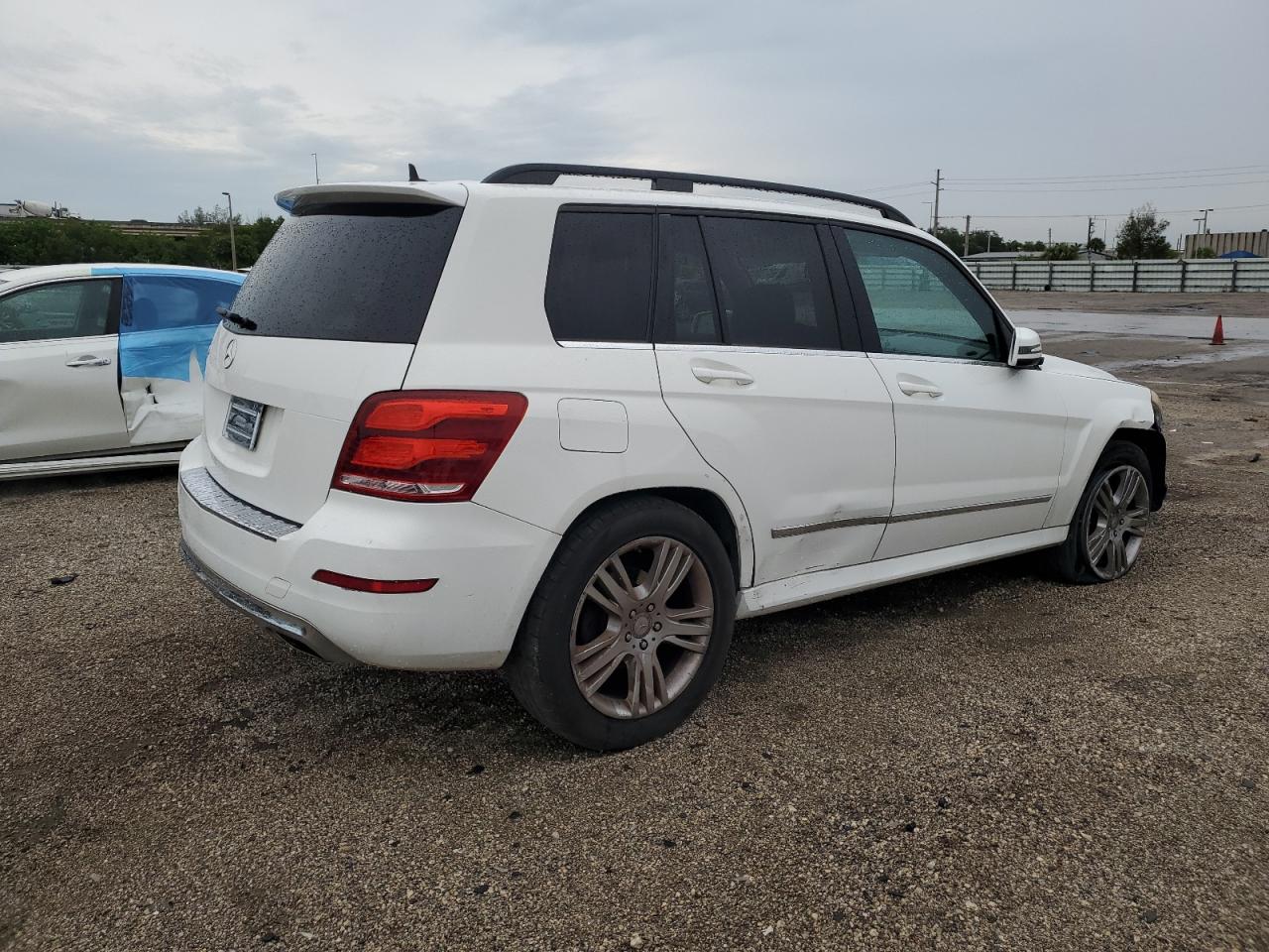 VIN WDCGG5HB5DG110711 2013 MERCEDES-BENZ GLK-CLASS no.3