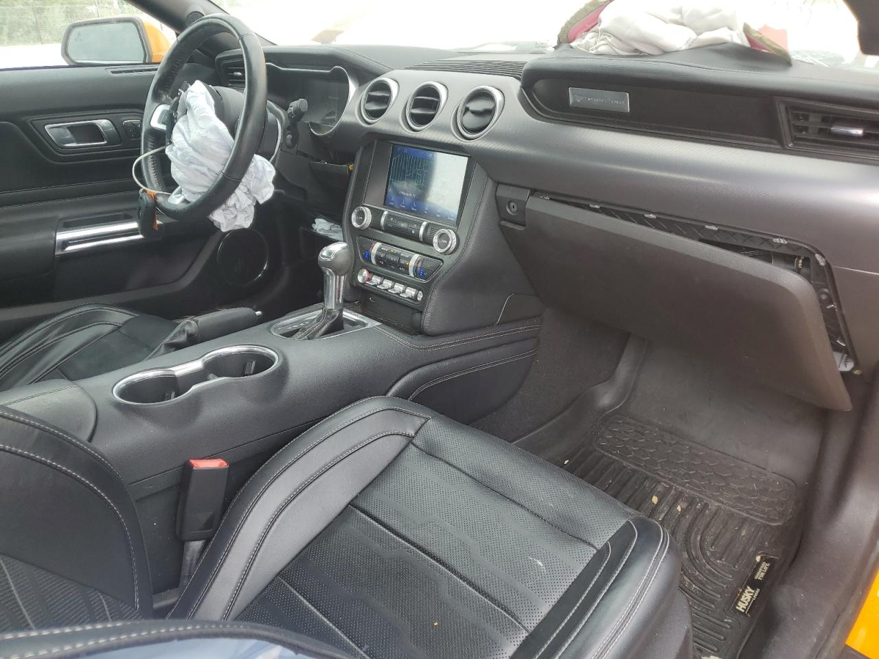 2019 Ford Mustang - Image 8