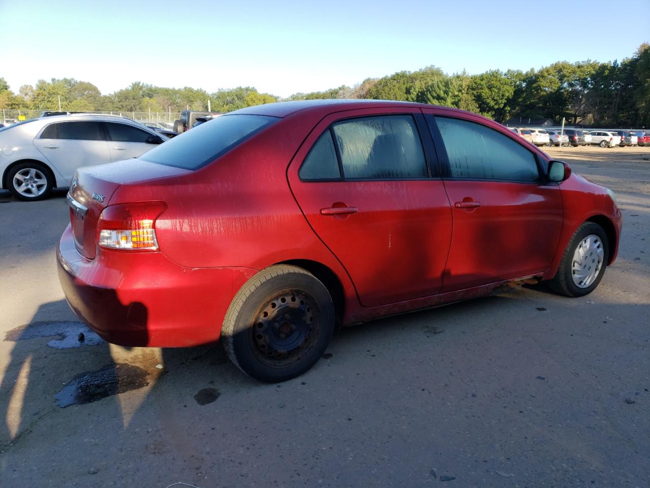 JTDBT923884025924 2008 Toyota Yaris