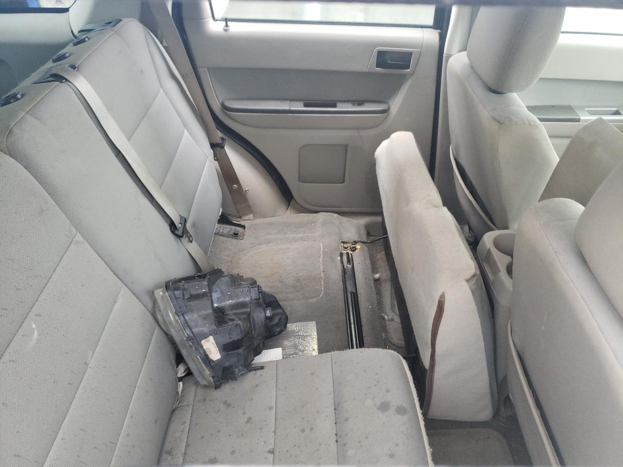 2012 Ford Escape - Image 11