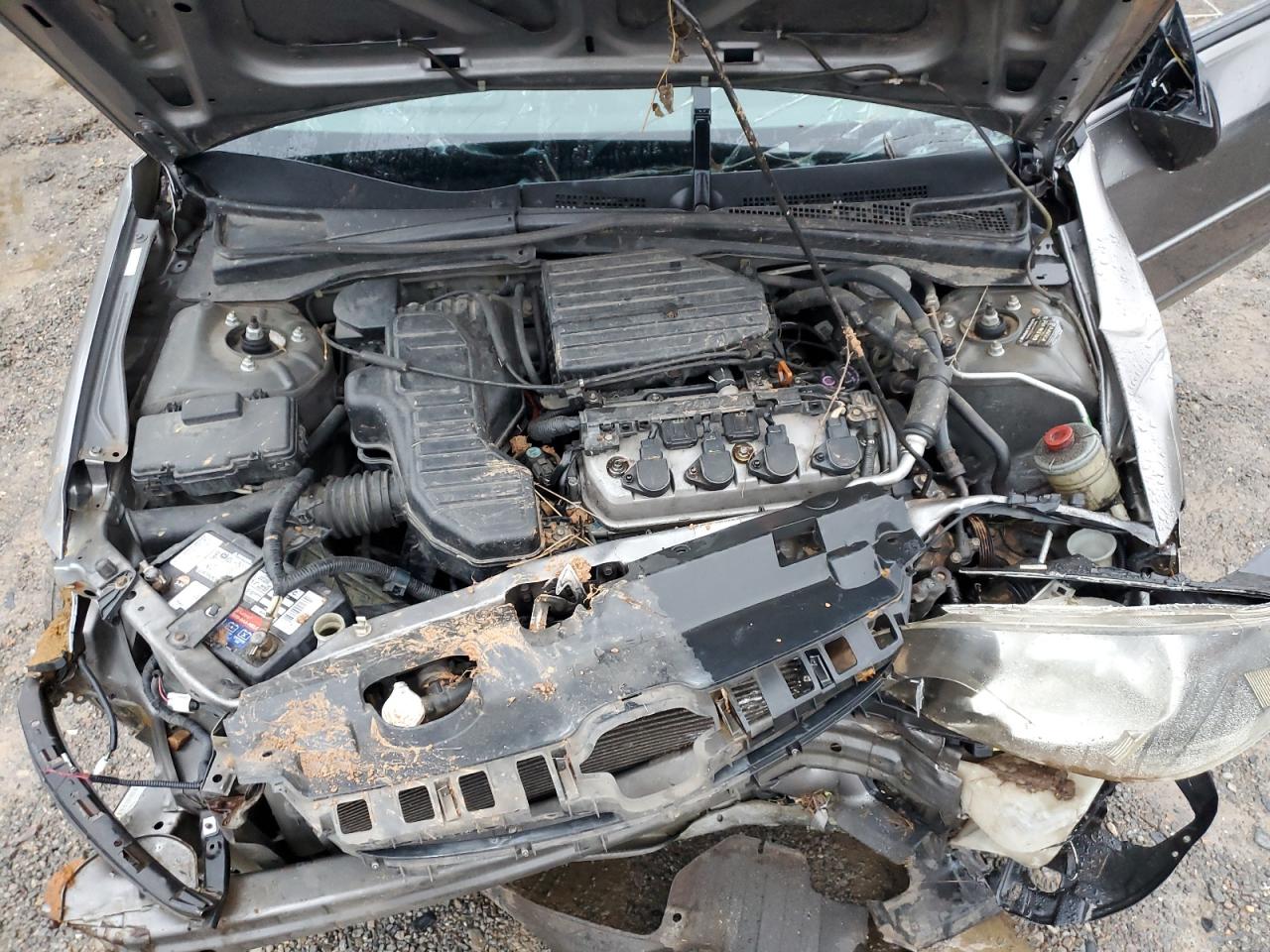 2005 Honda Civic - Image 11