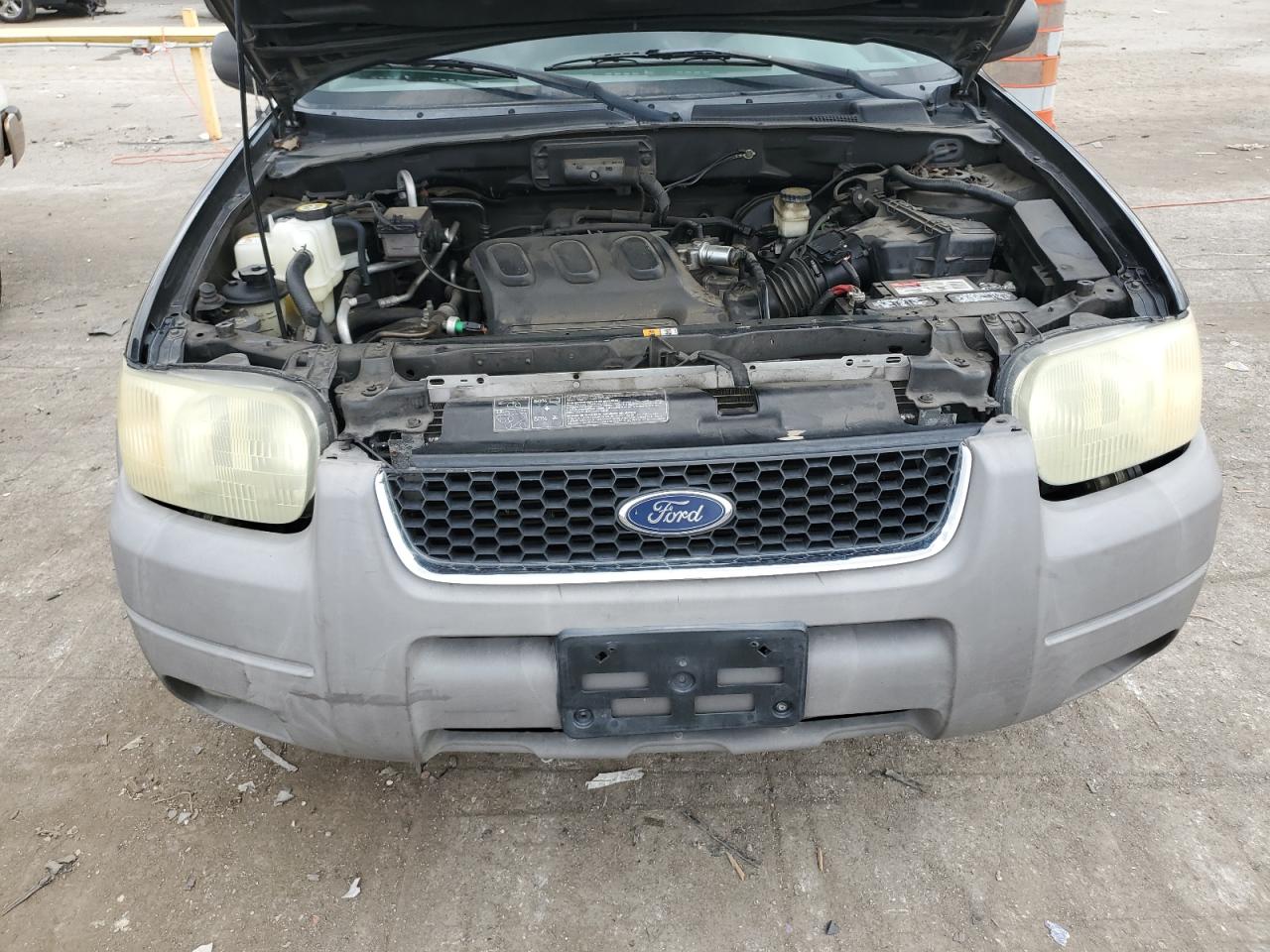 1FMYU03142KC74350 2002 Ford Escape Xlt