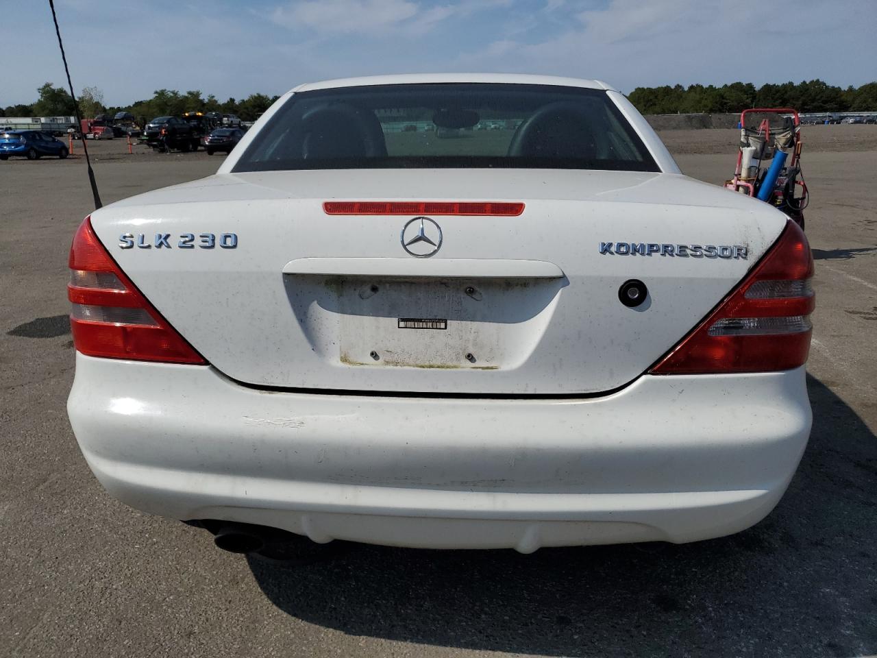 1999 Mercedes-Benz Slk 230 Kompressor VIN: WDBKK47F9XF130501 Lot: 71770824