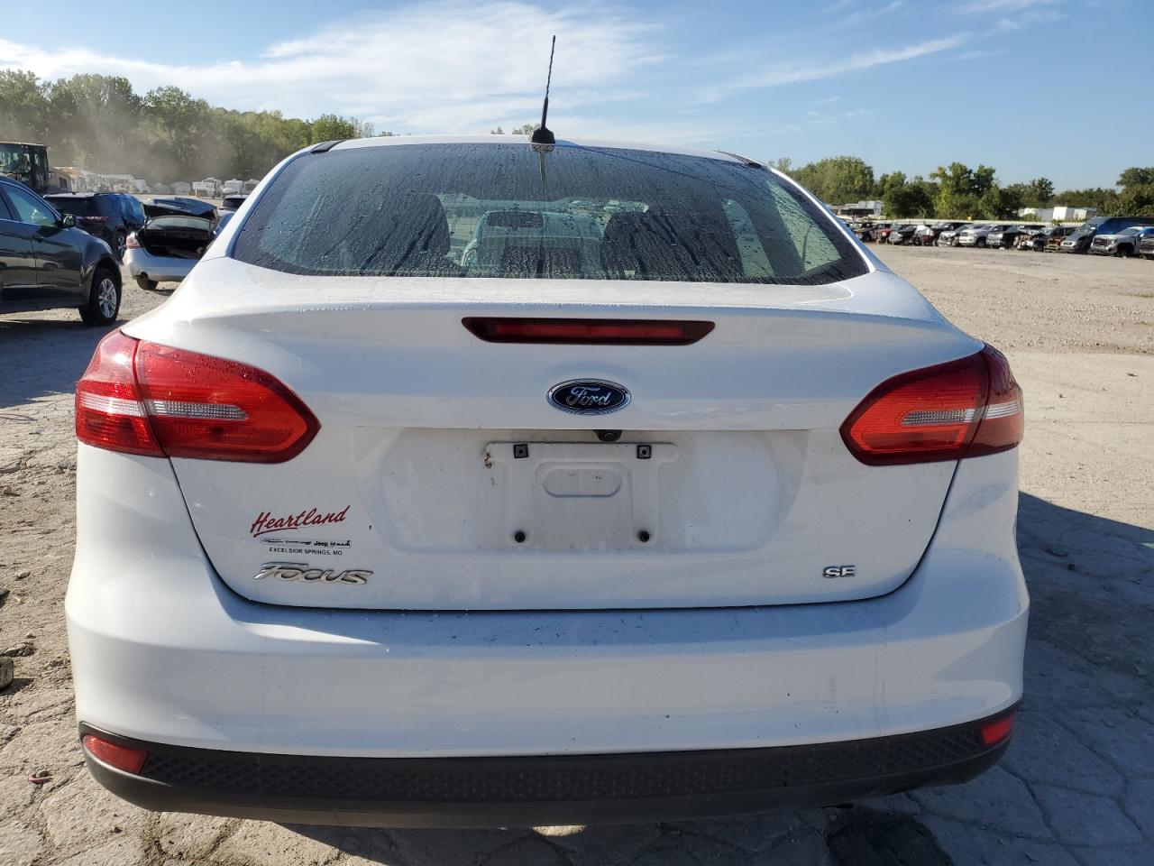 1FADP3F25JL212471 2018 Ford Focus Se