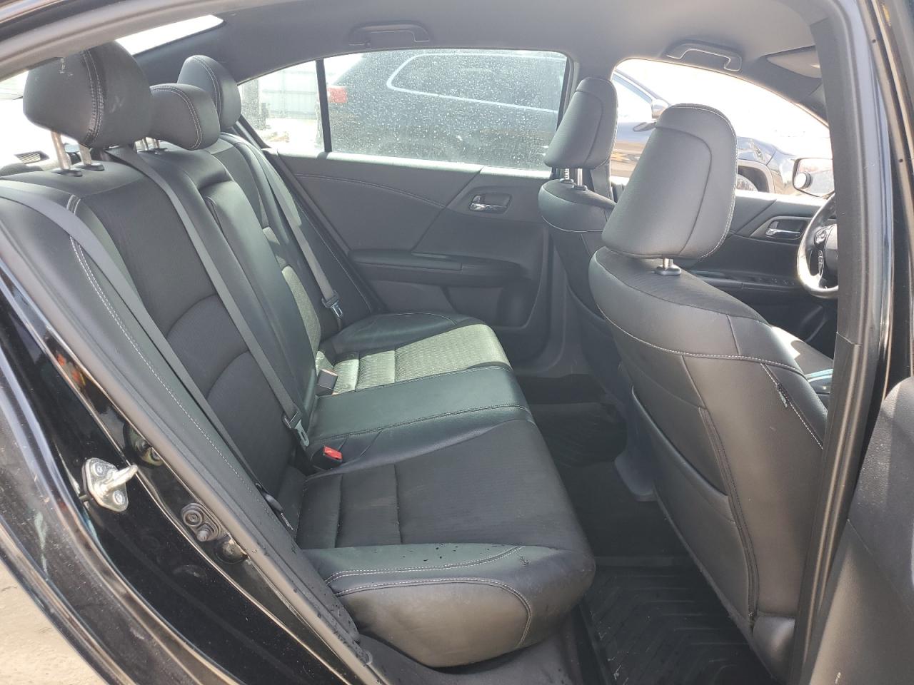 2017 Honda Accord - Image 10