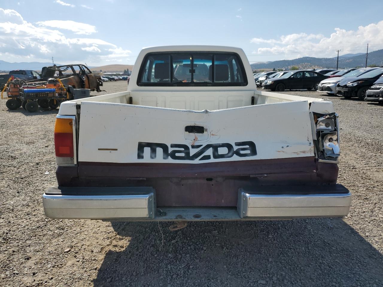 JM2UF3113G0585963 1986 Mazda B2000 Long Bed