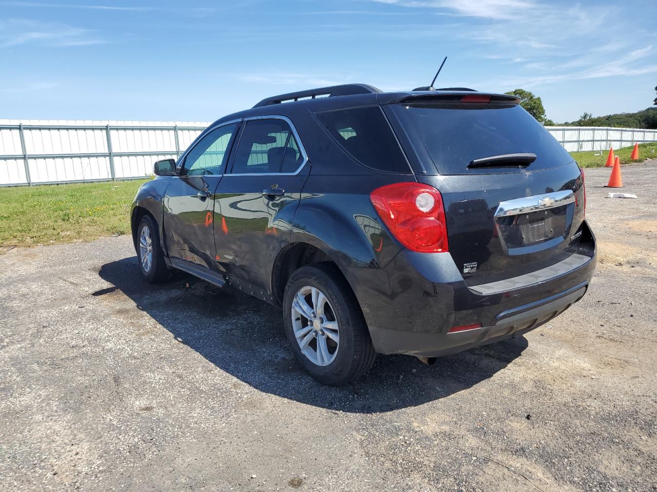 2GNFLFEK3F6112703 2015 CHEVROLET EQUINOX - Image 2