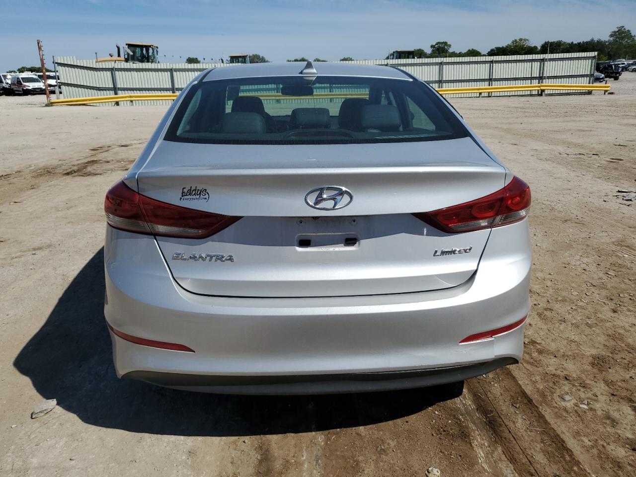 KMHD84LF9HU185991 2017 Hyundai Elantra Se