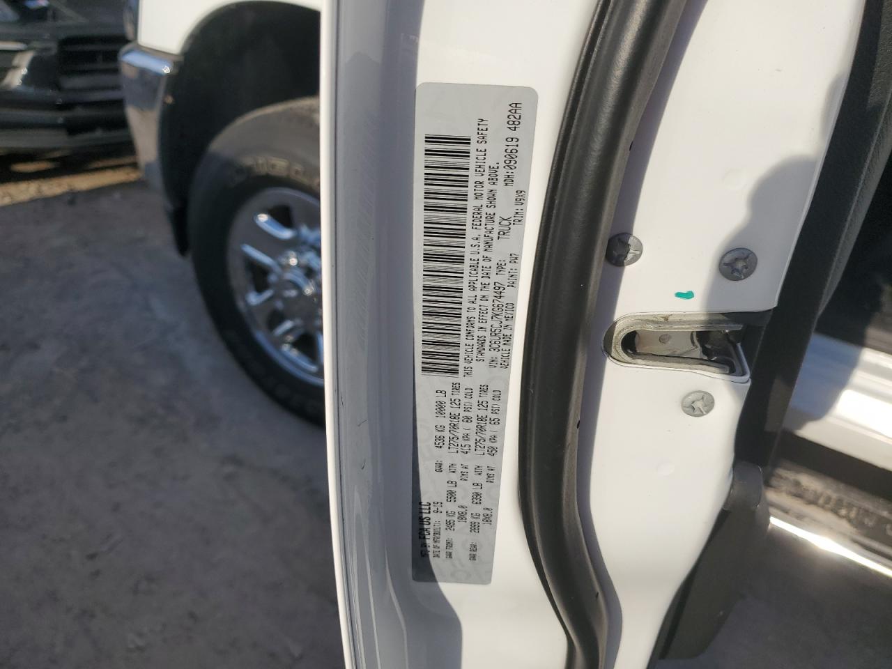 2019 RAM 2500 - Image 13
