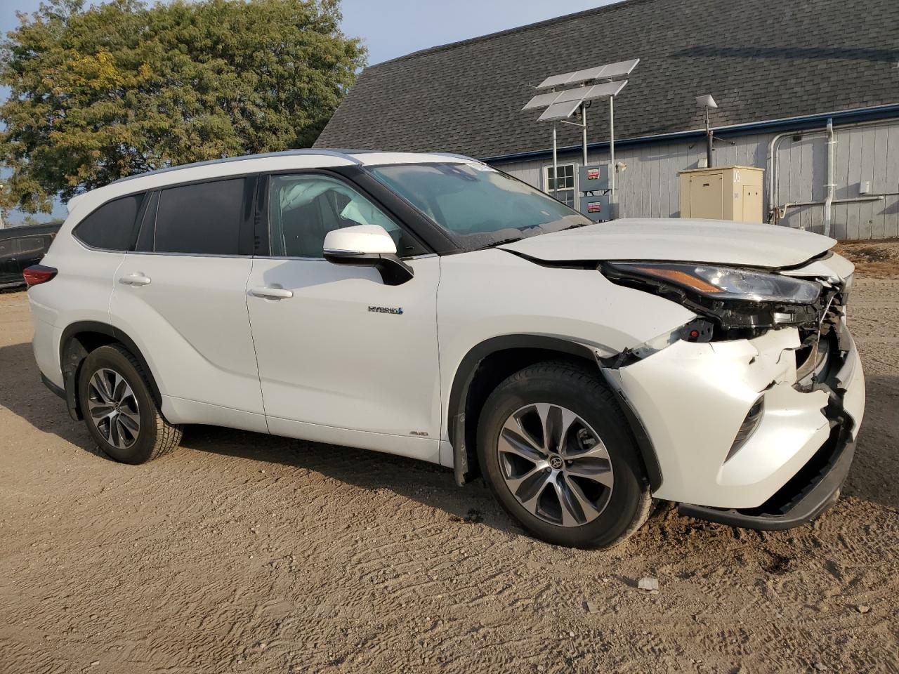 2020 Toyota Highlander - Image 4