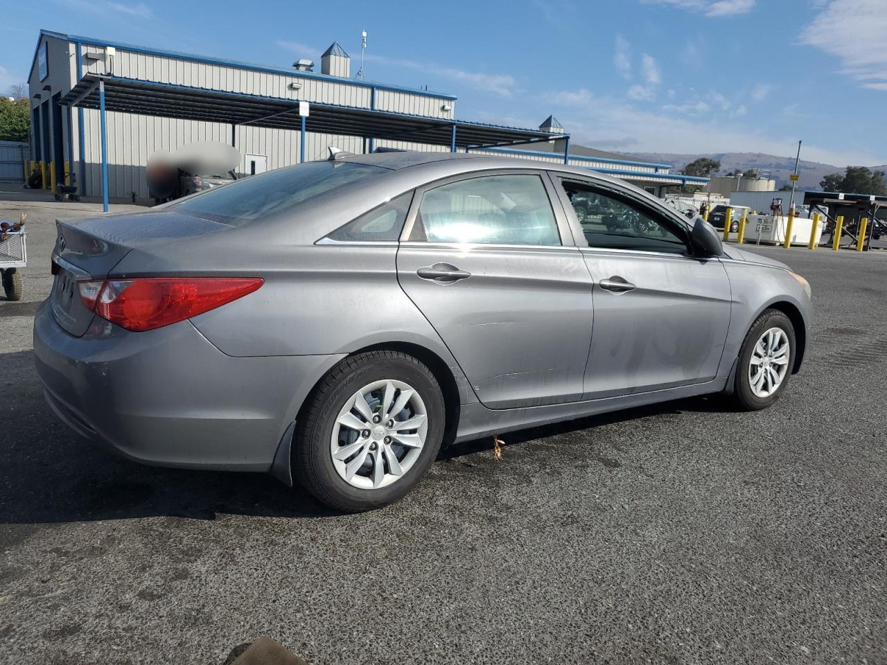 2012 Hyundai Sonata - Image 3