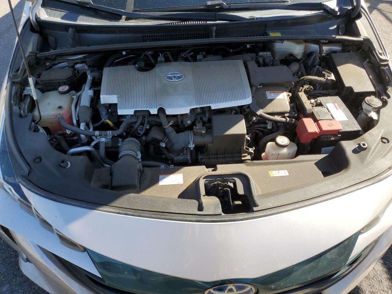 JTDKARFP8H3067485 2017 Toyota Prius Prime