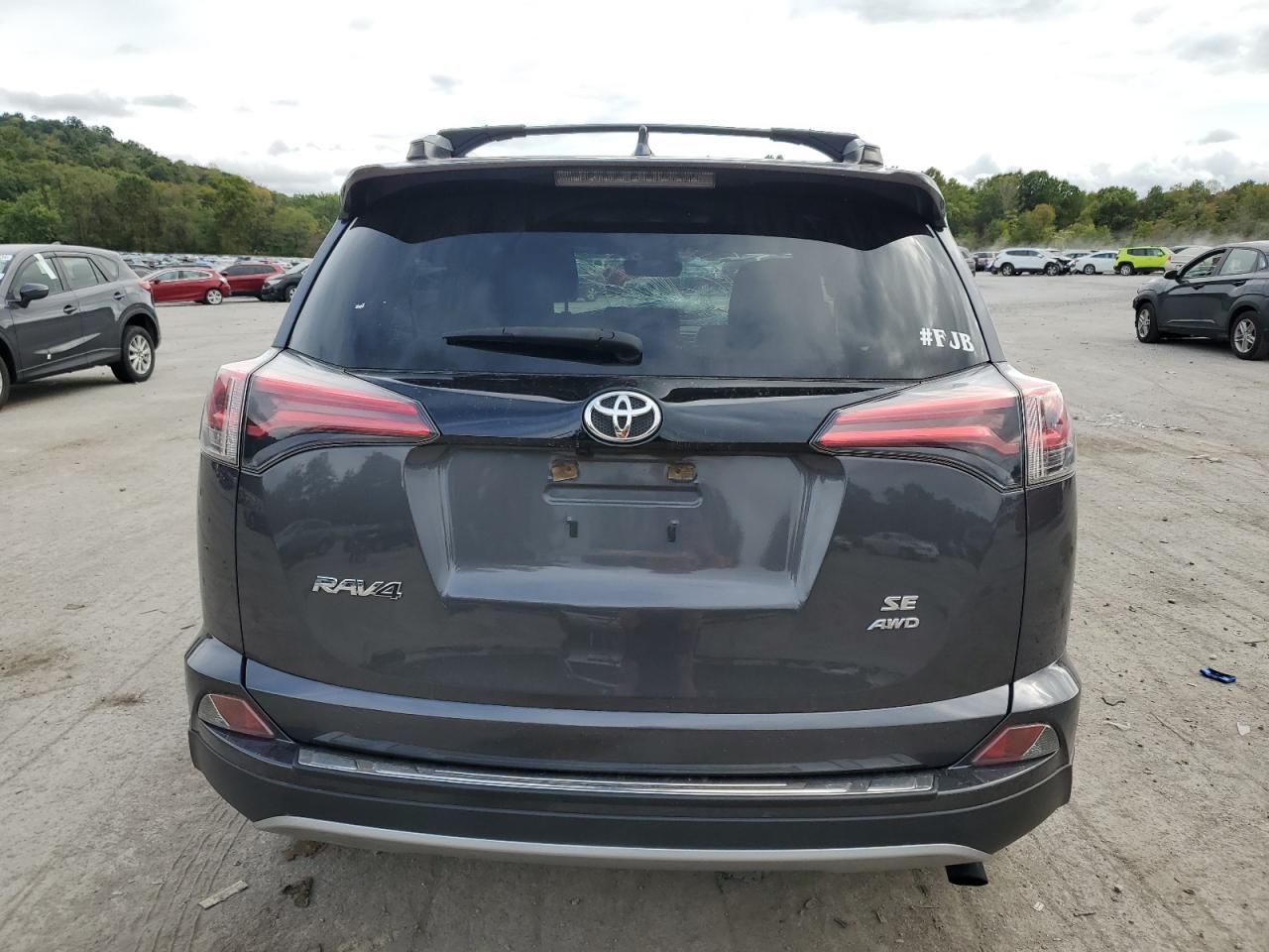 2018 Toyota Rav4 Se VIN: JTMJFREV7JJ243795 Lot: 72088434