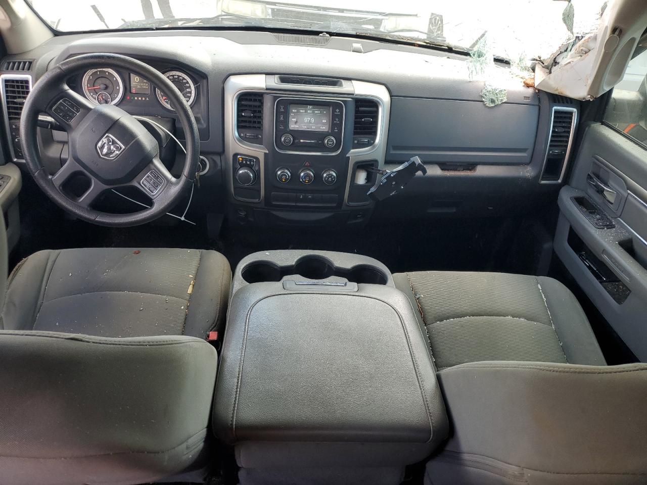 2014 RAM 1500 - Image 8