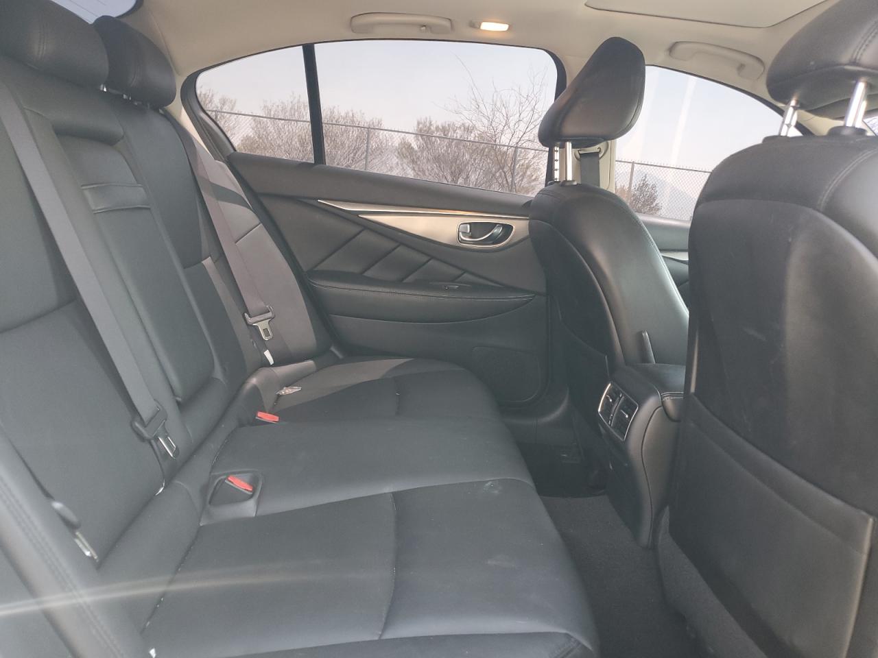 2017 Infiniti EX - Image 10