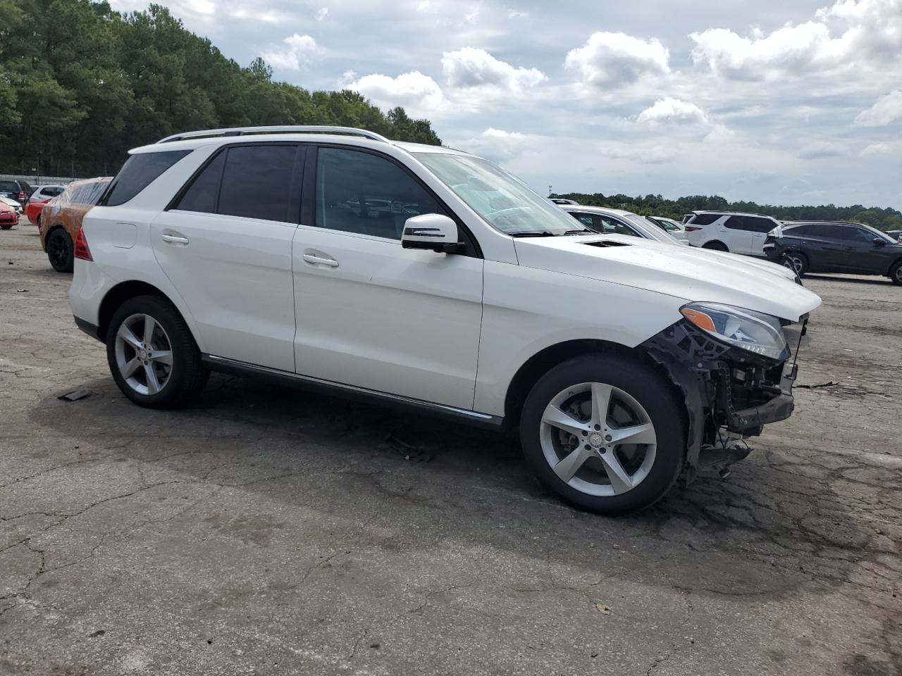 VIN 4JGDA5JB7GA693287 2016 MERCEDES-BENZ GLE-CLASS no.4