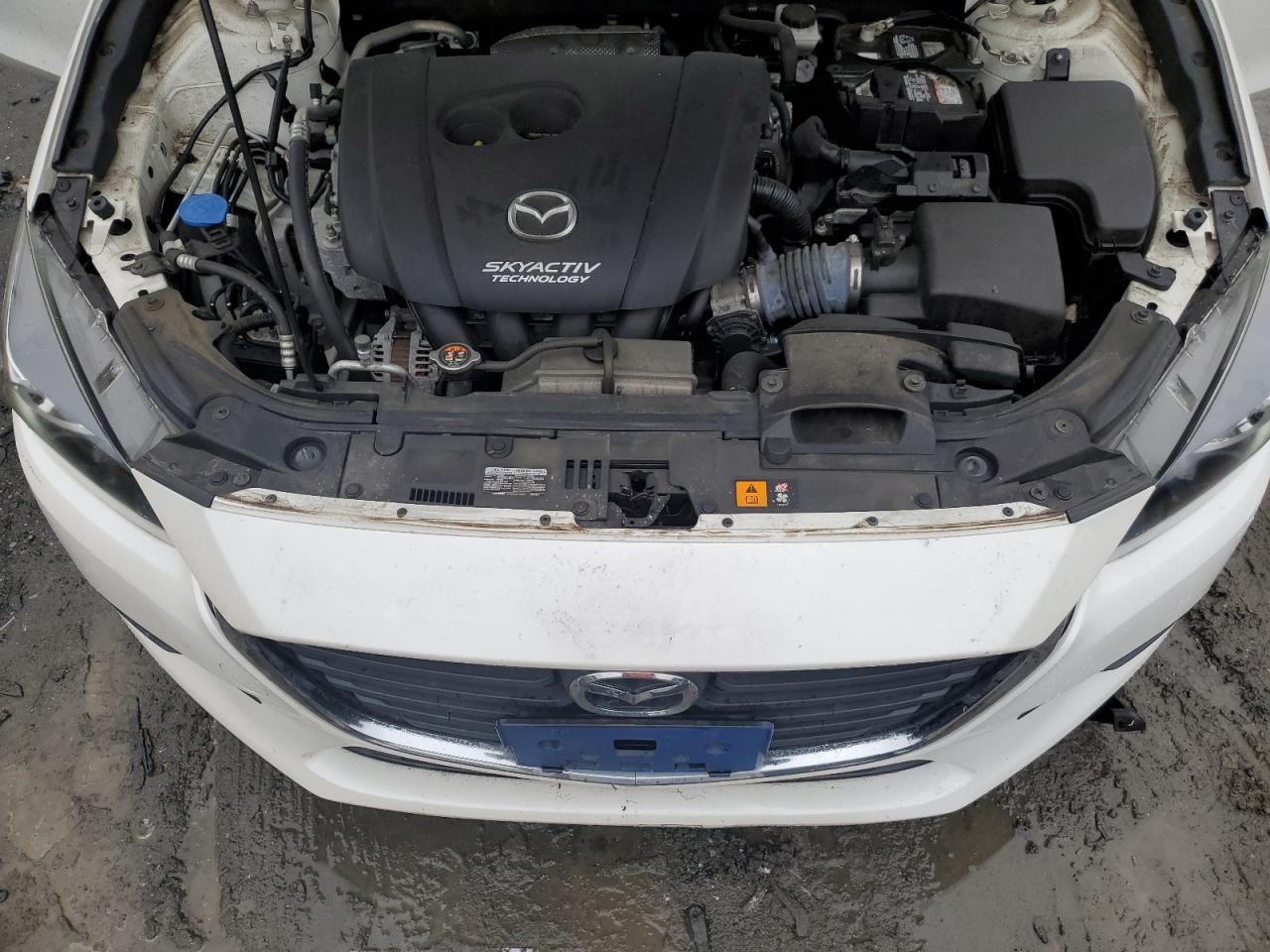 3MZBN1L34JM267501 2018 Mazda 3 Touring