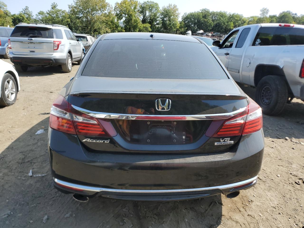 1HGCR3F90GA010804 2016 Honda Accord Touring