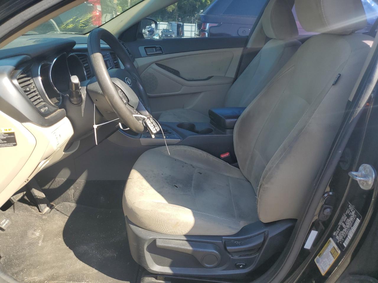 2013 Kia Optima Lx VIN: 5XXGM4A7XDG121810 Lot: 70290304