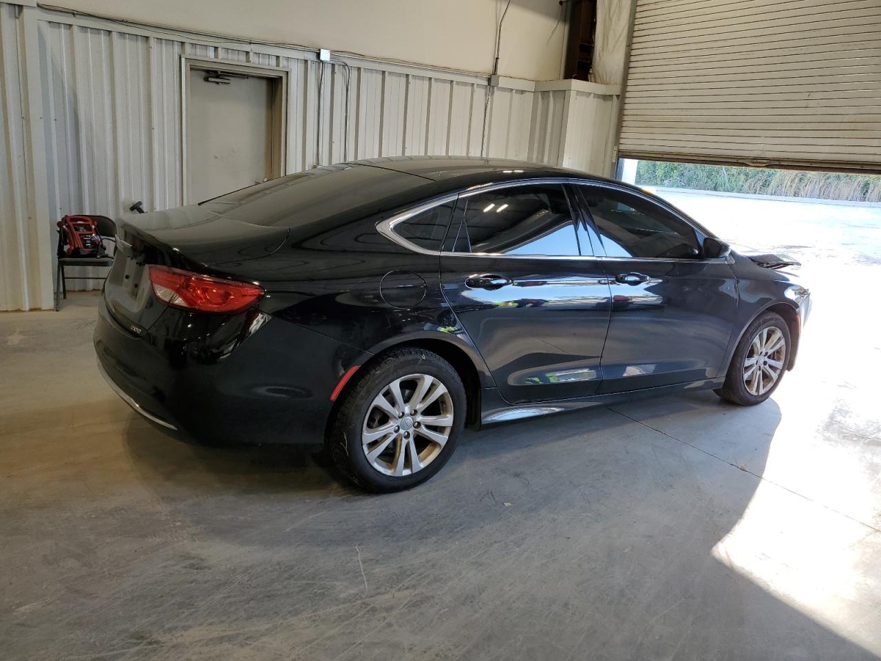 2015 Chrysler 200 - Image 3