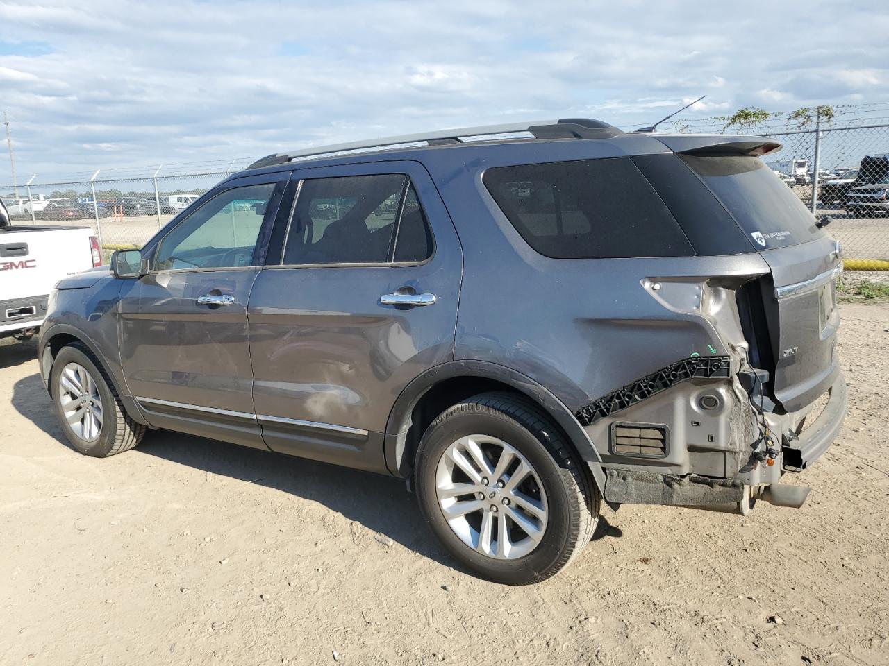 2012 Ford Explorer - Image 2