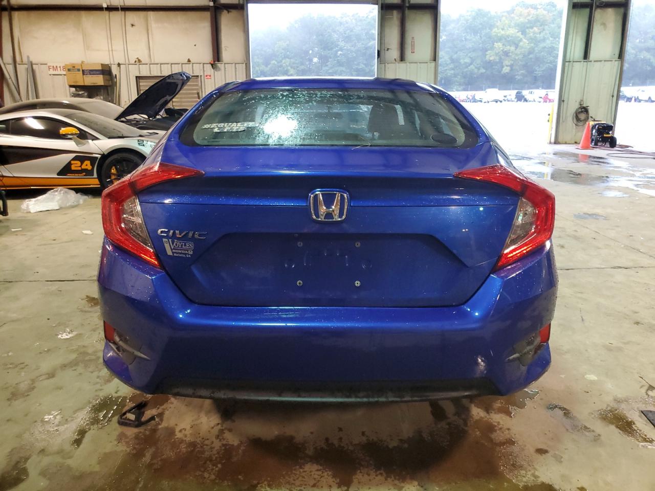 2HGFC2F55JH594874 2018 Honda Civic Lx