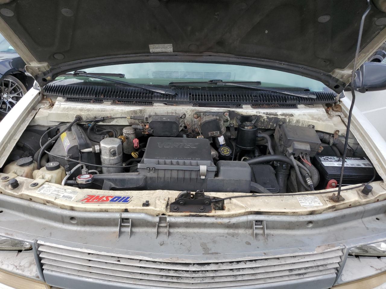 1GNDM19W5WB124708 1998 Chevrolet Astro