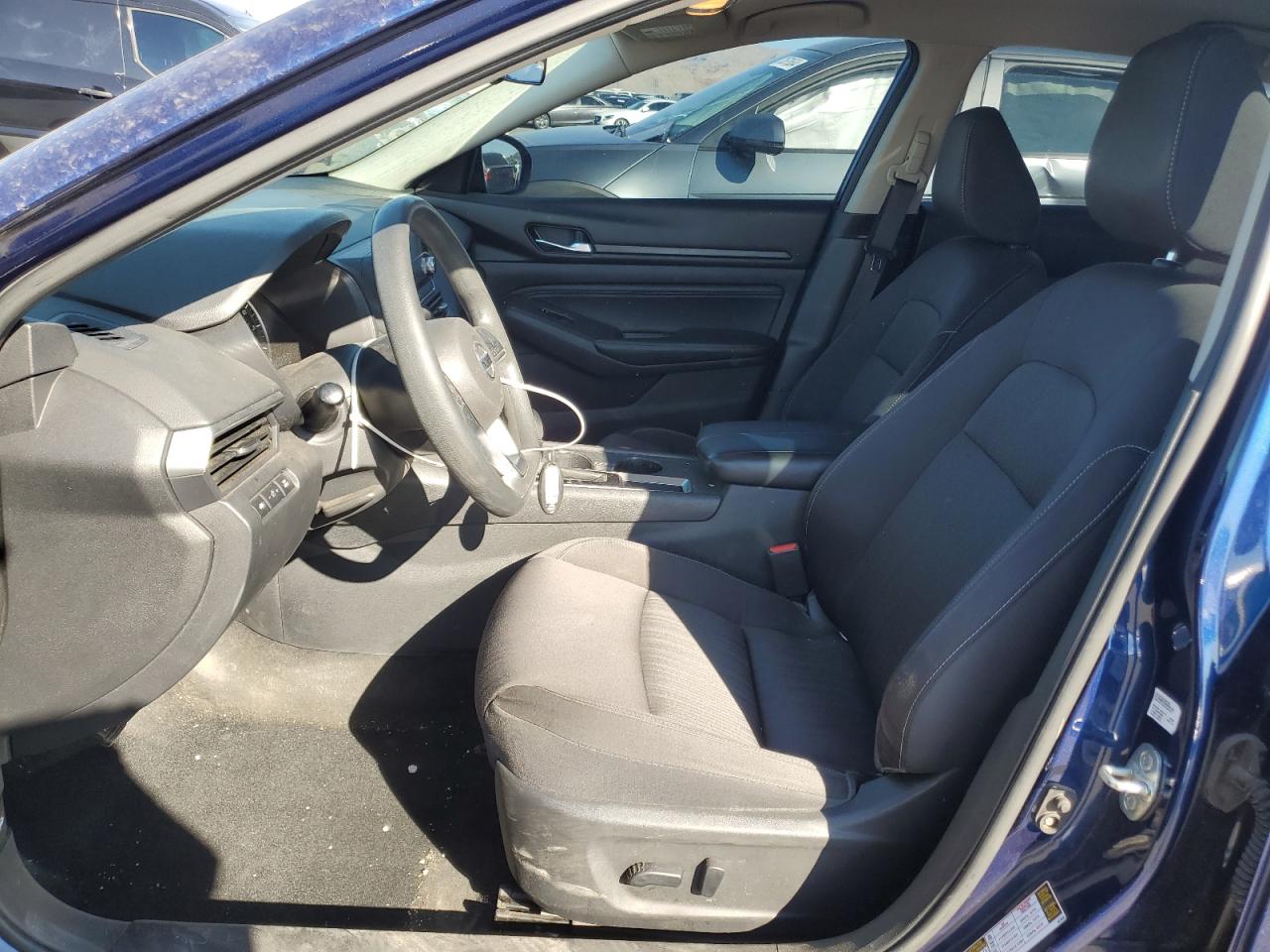 2019 Nissan Altima - Image 7
