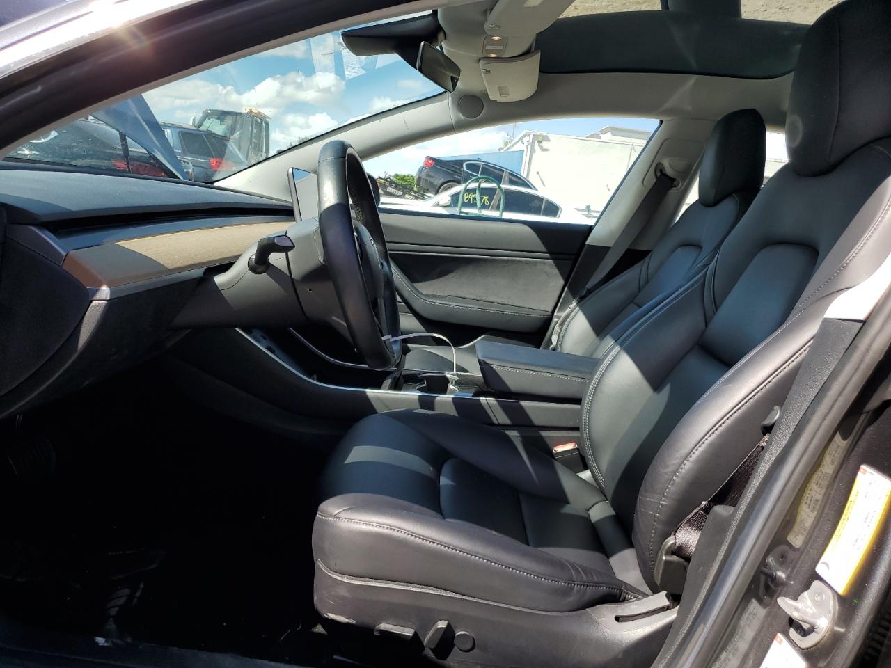 5YJ3E1EA6JF042682 2018 Tesla Model 3