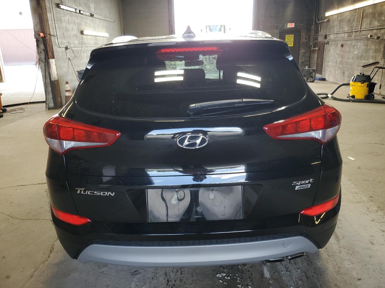 KM8J3CAL3JU754943 2018 Hyundai Tucson Sport