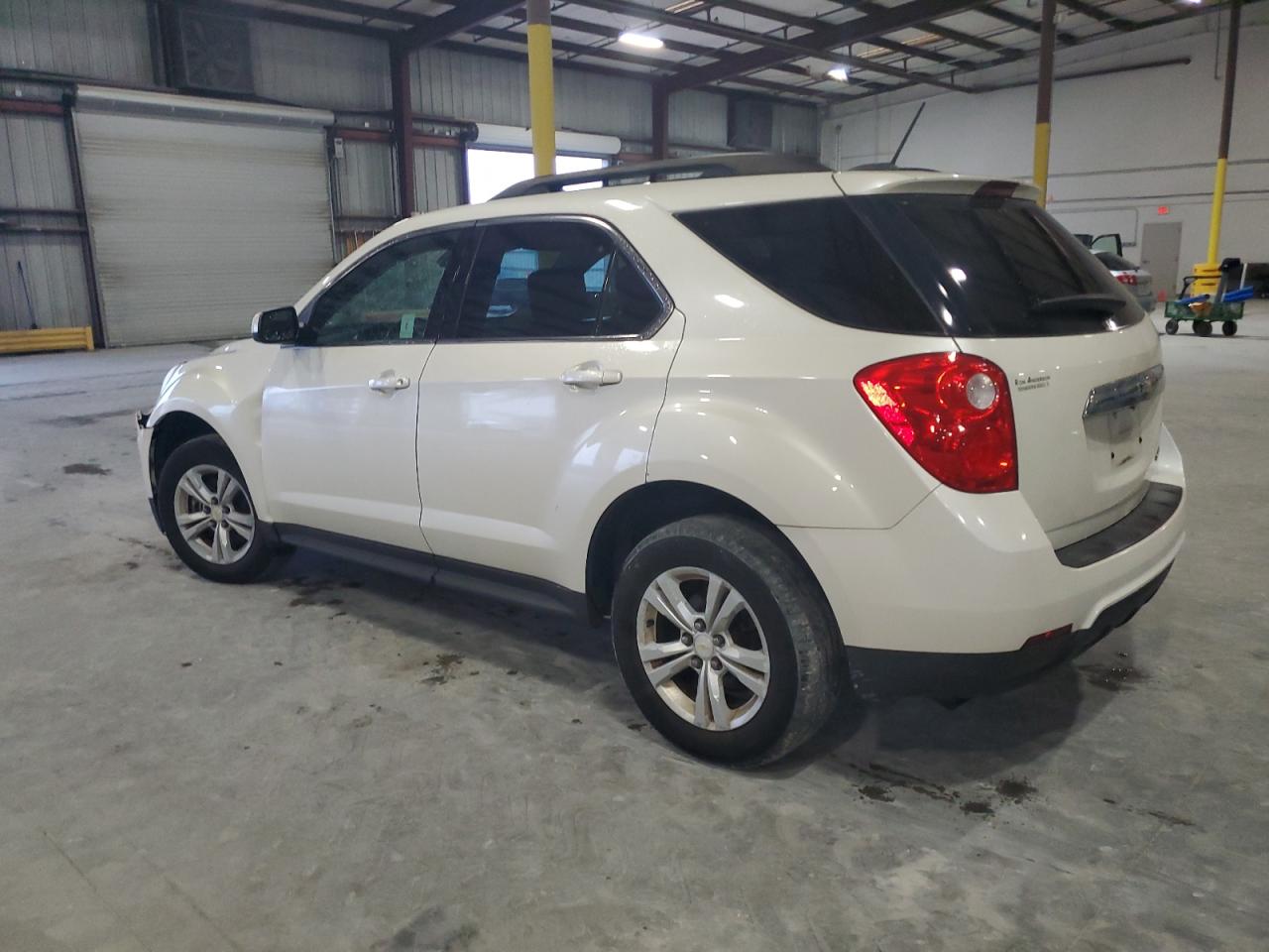 1GNALBEK7FZ110718 2015 CHEVROLET EQUINOX - Image 2