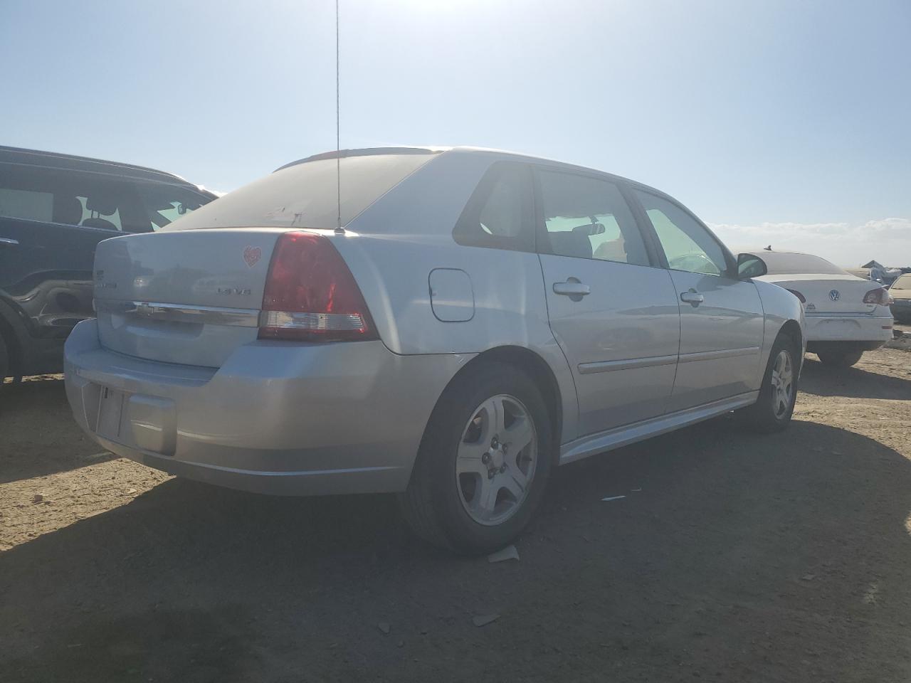 2004 Chevrolet Malibu - Image 3
